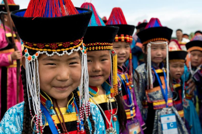 Забивая культурную дыру. Зачем бурятам изучать монгольский язык?